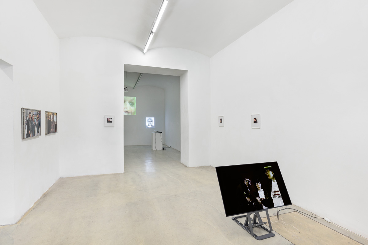 Groupshow with Claudia Schiffer